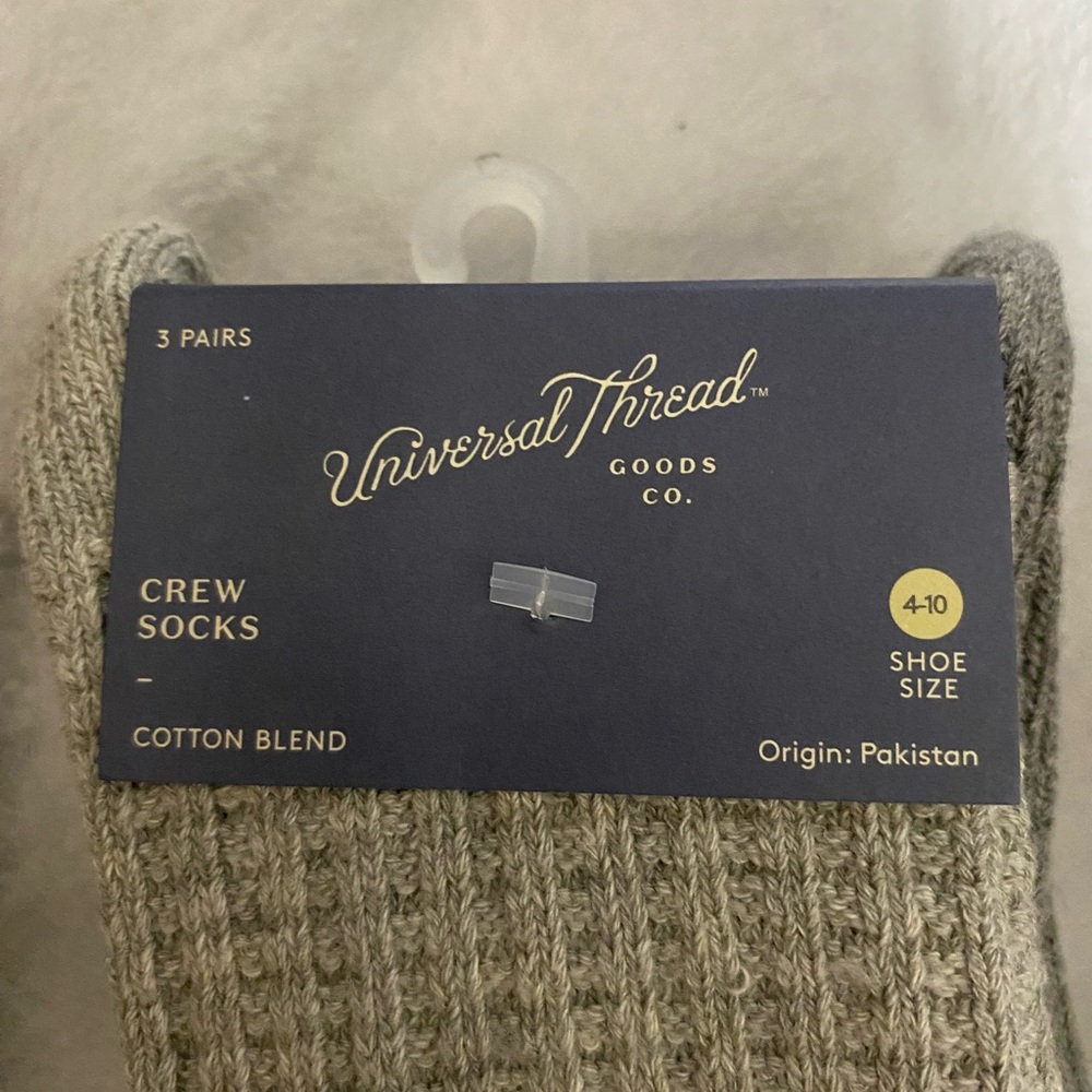 Universal Thread Women's Casual Crew Socks - Gray - Picture 6 of 6